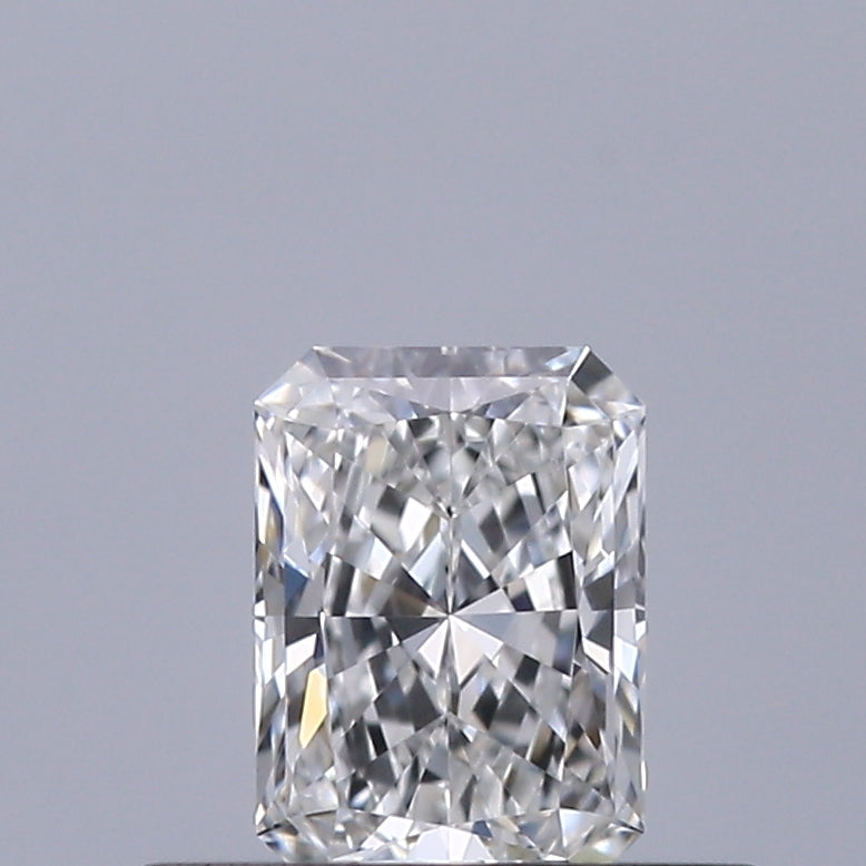 0.31 carat Radiant diamond E IF 