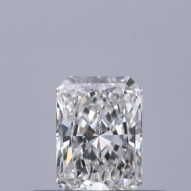 0.31 carat Radiant diamond E IF 