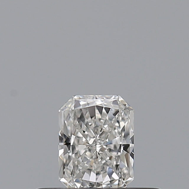 0.24 carat Radiant diamond G VVS2 