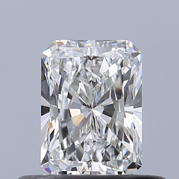0.42 carat Radiant diamond D VVS1 