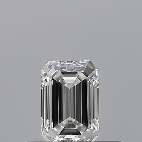 0.28 carat Emerald diamond E VS2 