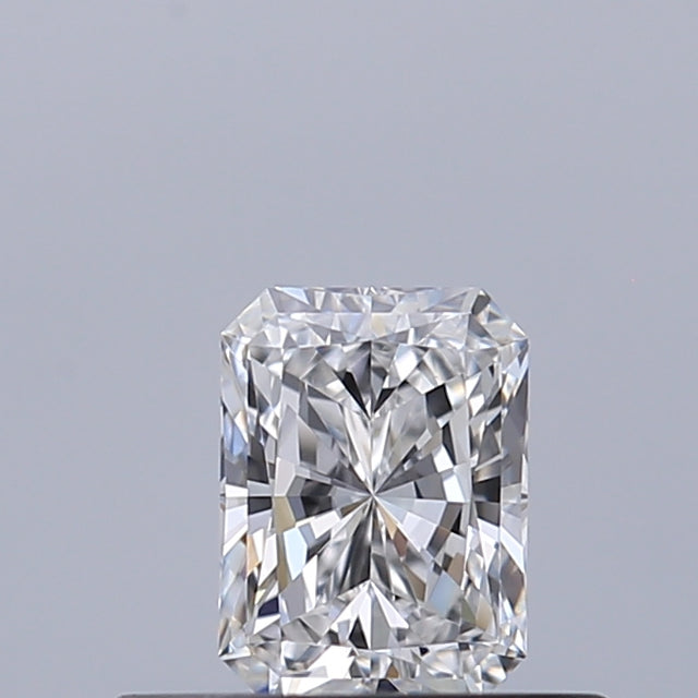 0.33 carat Radiant diamond D VS1 