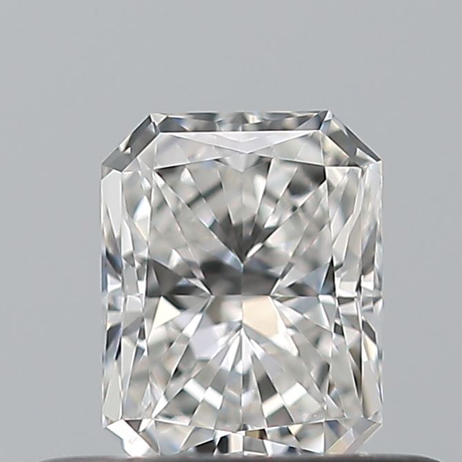 0.33 carat Radiant diamond F  VVS2