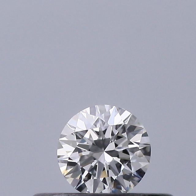 0.18 carat Round diamond E VVS1 Excellent