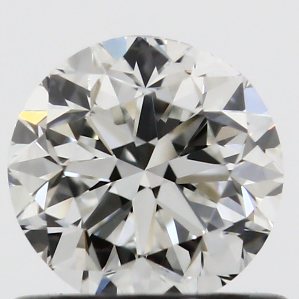 0.70 carat Round diamond F  VVS1 Good