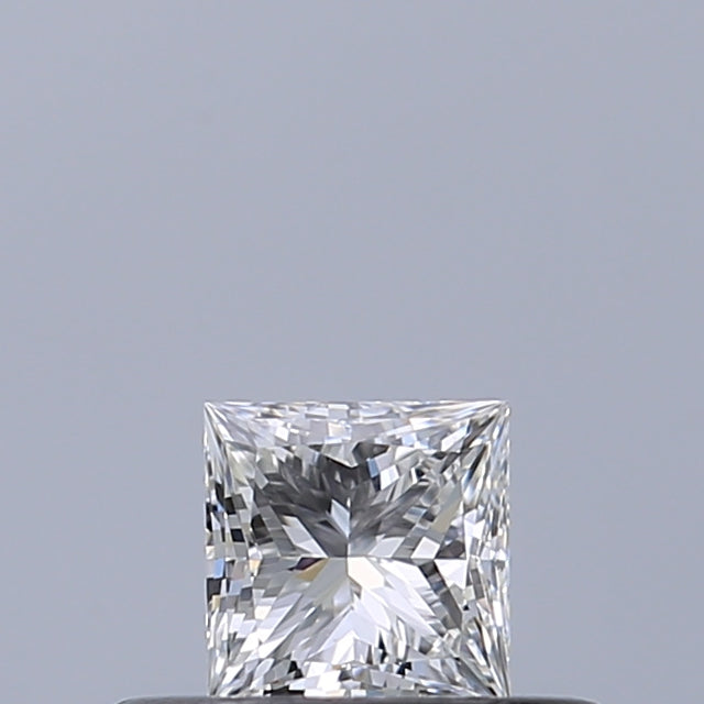 0.23 carat Princess diamond E VVS1 