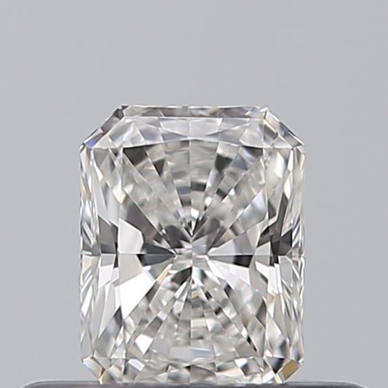 0.32 carat Radiant diamond F  VVS2