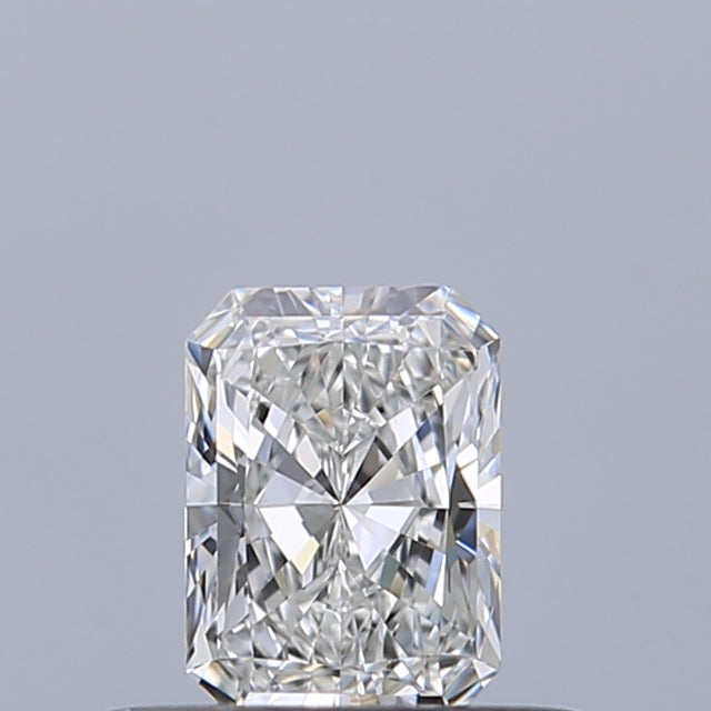 0.32 carat Radiant diamond F VVS1 