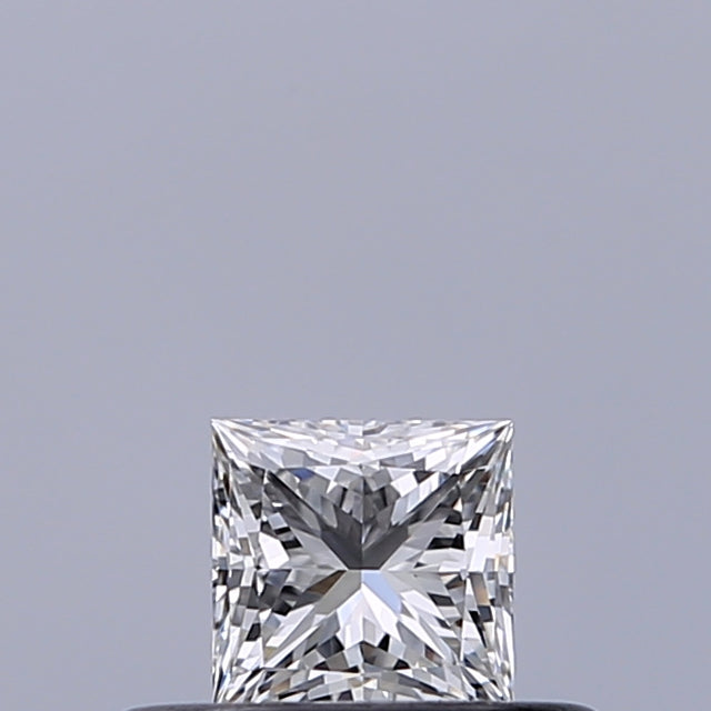 0.24 carat Princess diamond G VVS1 