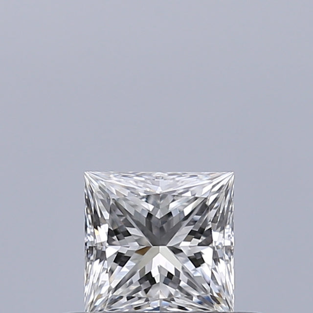 0.33 carat Princess diamond E VVS2 