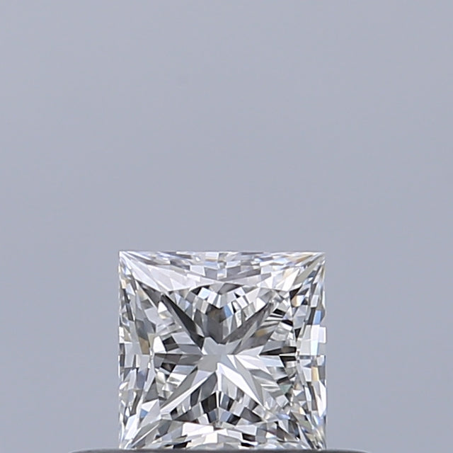 0.31 carat Princess diamond D VVS2 