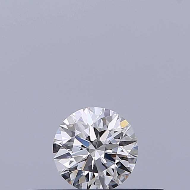 0.18 carat Round diamond E VVS2 Excellent