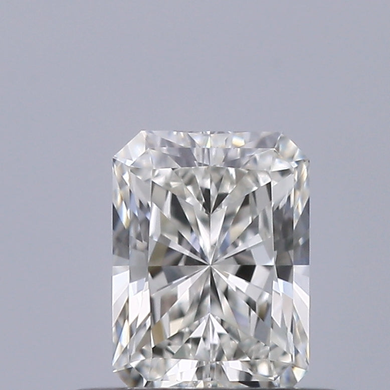 0.43 carat Radiant diamond H VVS2 