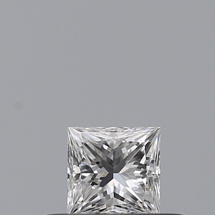 0.23 carat Princess diamond E  VVS1