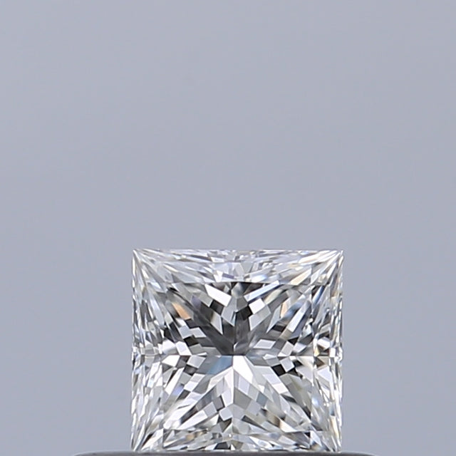 0.30 carat Princess diamond E VVS1 