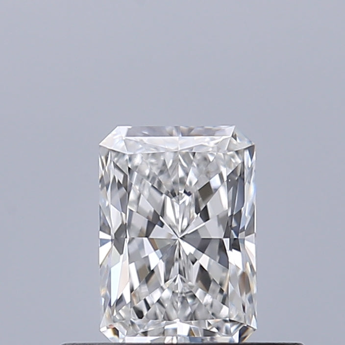 0.40 carat Radiant diamond E VS1 