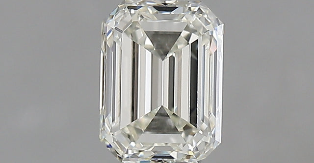 0.90 carat Emerald diamond J VVS1 