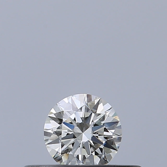 0.18 carat Round diamond F VVS2 Excellent