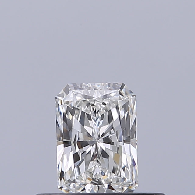 0.30 carat Radiant diamond F IF 