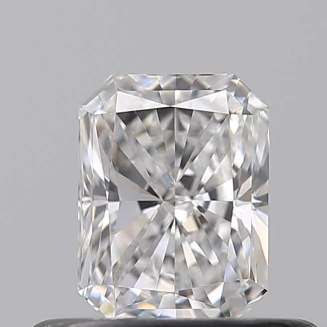 0.40 carat Radiant diamond D  VS1