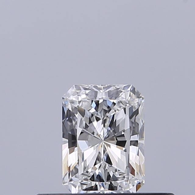 0.30 carat Radiant diamond D VS1 