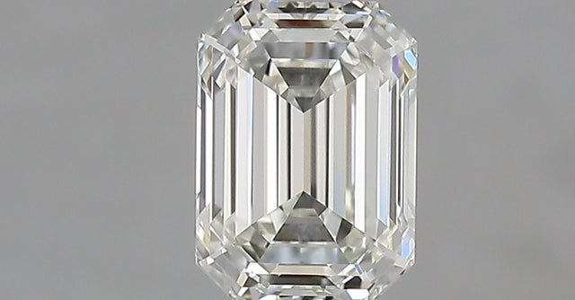 1.01 carat Emerald diamond J IF 