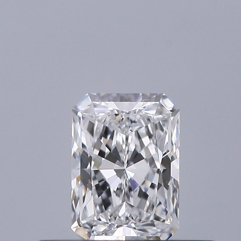 0.31 carat Radiant diamond D VVS1 