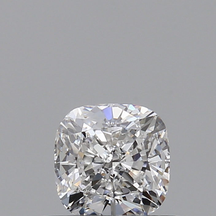 0.45 carat Cushion diamond E  VVS2