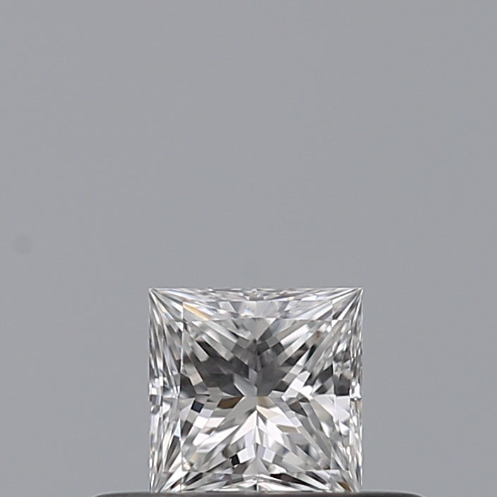 0.23 carat Princess diamond E VVS2 