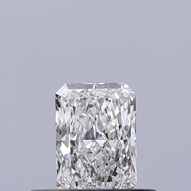 0.30 carat Radiant diamond F VVS1 