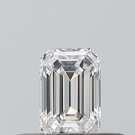 0.23 carat Emerald diamond E VS1 