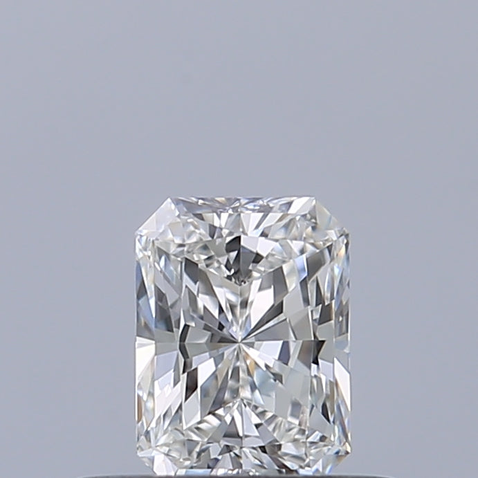 0.33 carat Radiant diamond E IF 