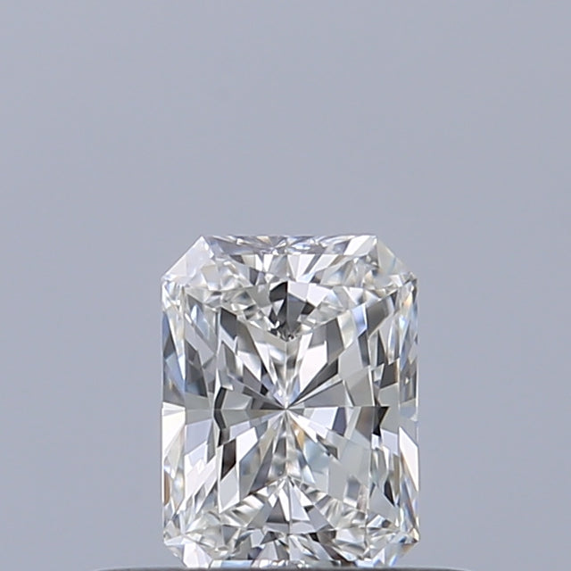 0.33 carat Radiant diamond E IF 
