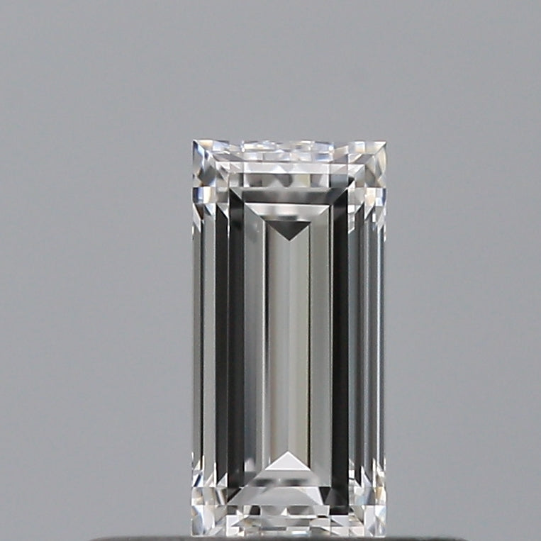 0.32 carat Baguette diamond D  IF