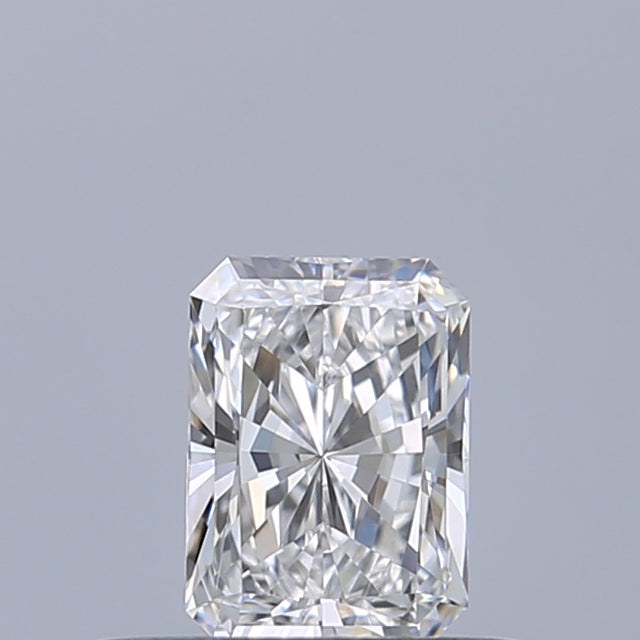 0.33 carat Radiant diamond D VVS2 