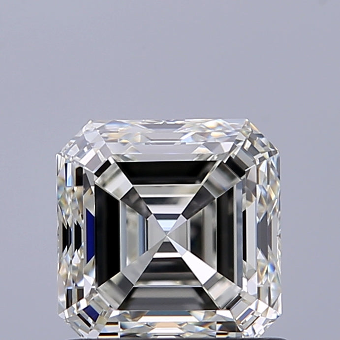 1.00 carat Emerald diamond J IF 