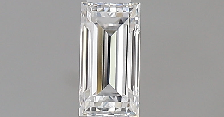 0.28 carat Baguette diamond E VVS1 