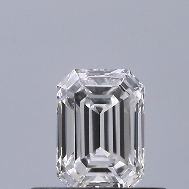 0.40 carat Emerald diamond E SI1 