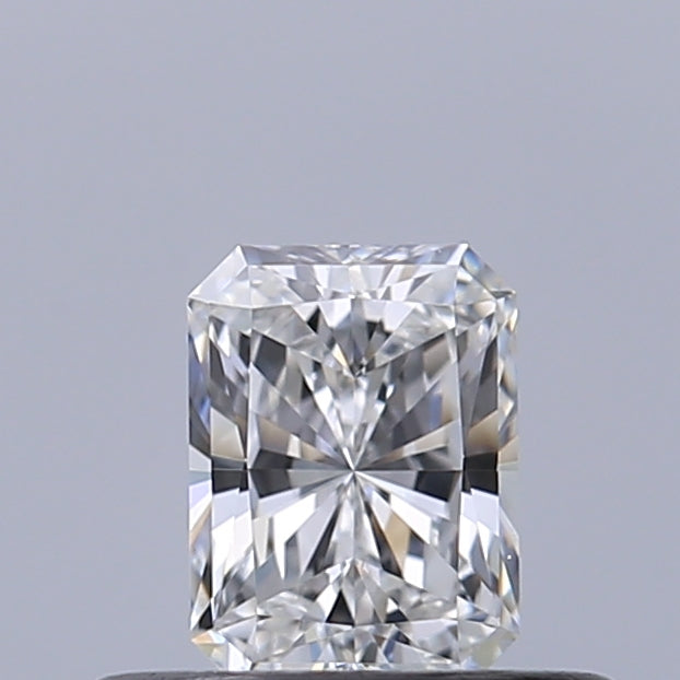 0.31 carat Radiant diamond E IF 