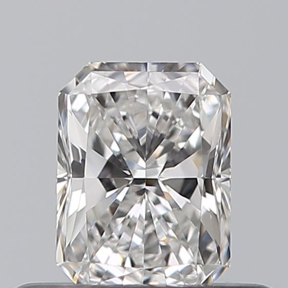 0.39 carat Radiant diamond E  VVS1