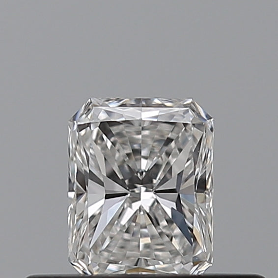 0.32 carat Radiant diamond E  VVS2