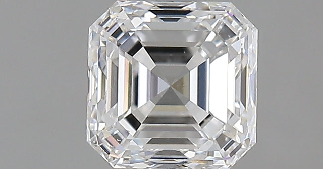 1.00 carat Emerald diamond E SI1 