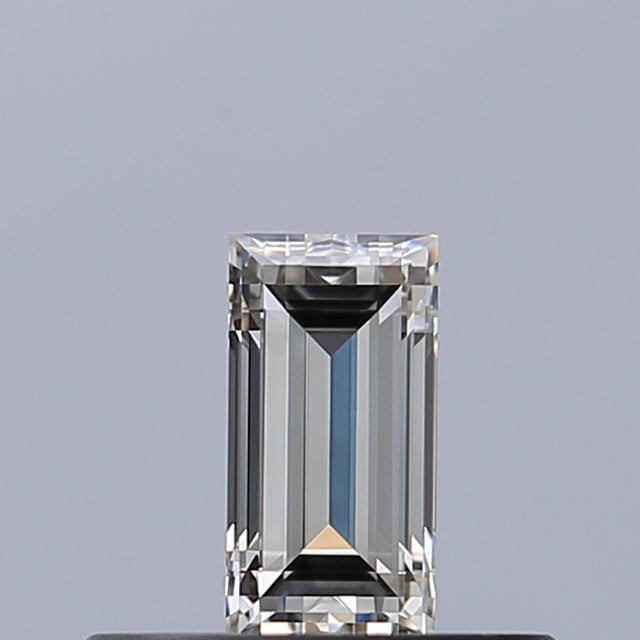 0.24 carat Baguette diamond I VVS1 