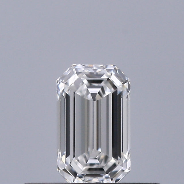 0.31 carat Emerald diamond E VVS2 