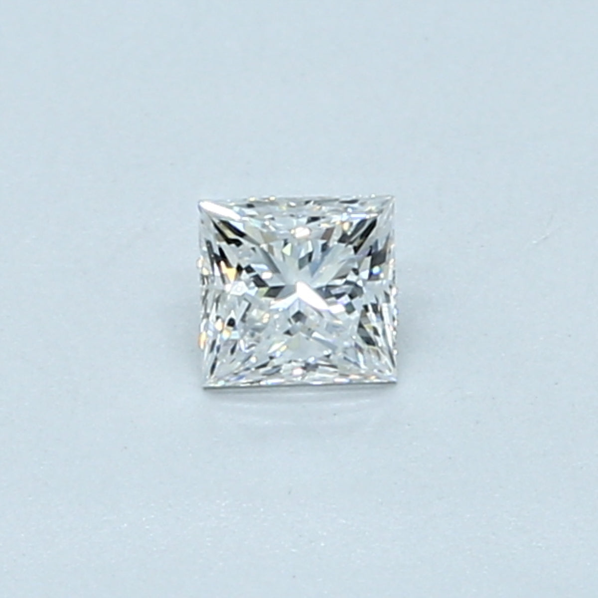 0.23 carat Princess diamond D  VVS2