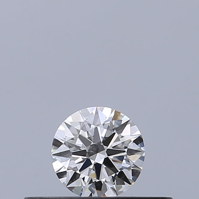 0.18 carat Round diamond D IF Excellent