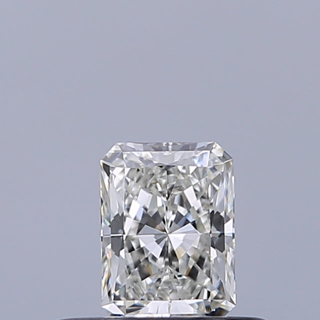 0.30 carat Radiant diamond F IF Excellent