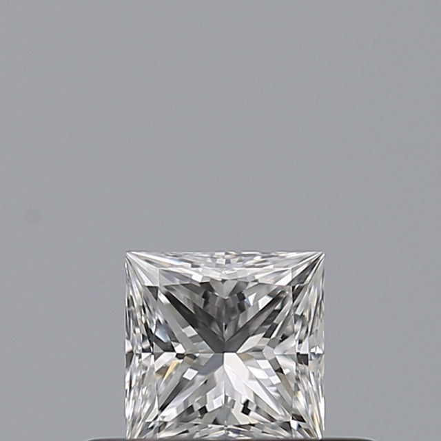 0.28 carat Princess diamond E VS2 