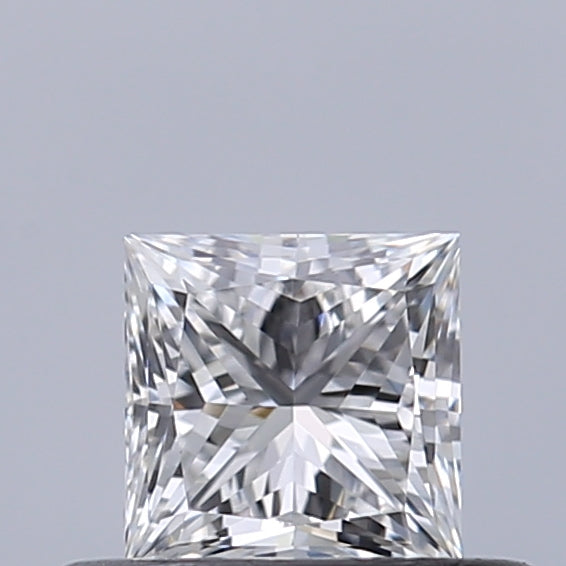 0.35 carat Princess diamond E VVS2 