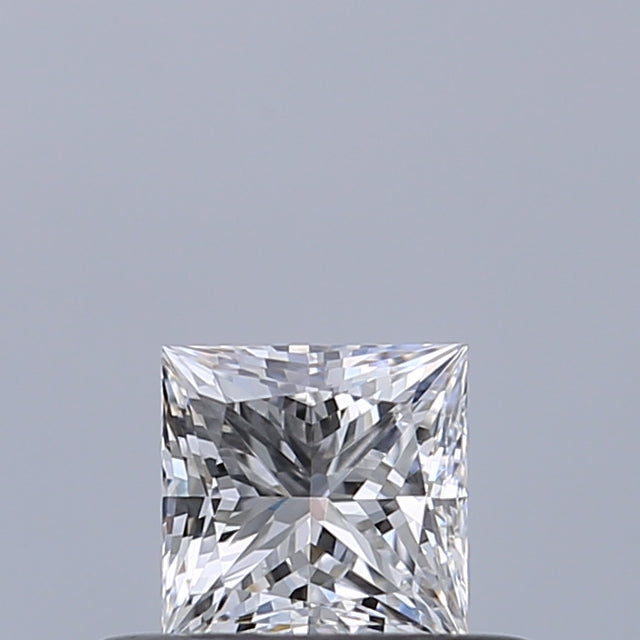 0.34 carat Princess diamond D VVS2 
